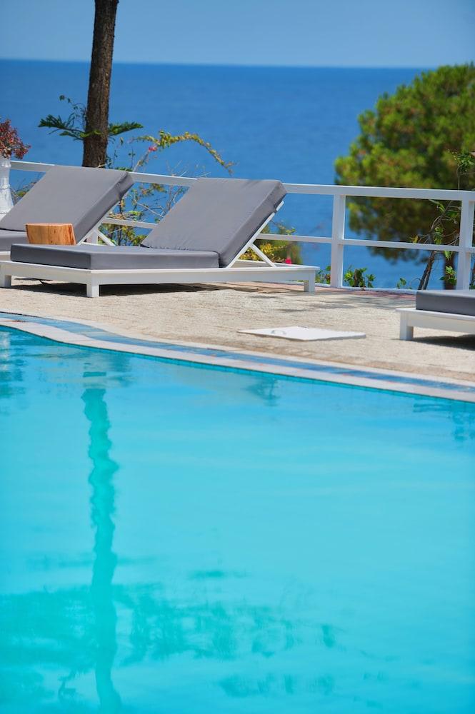 Akra Morea Hotel & Residences Monemvasía المظهر الخارجي الصورة