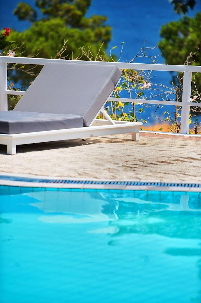 Akra Morea Hotel & Residences Monemvasía المظهر الخارجي الصورة