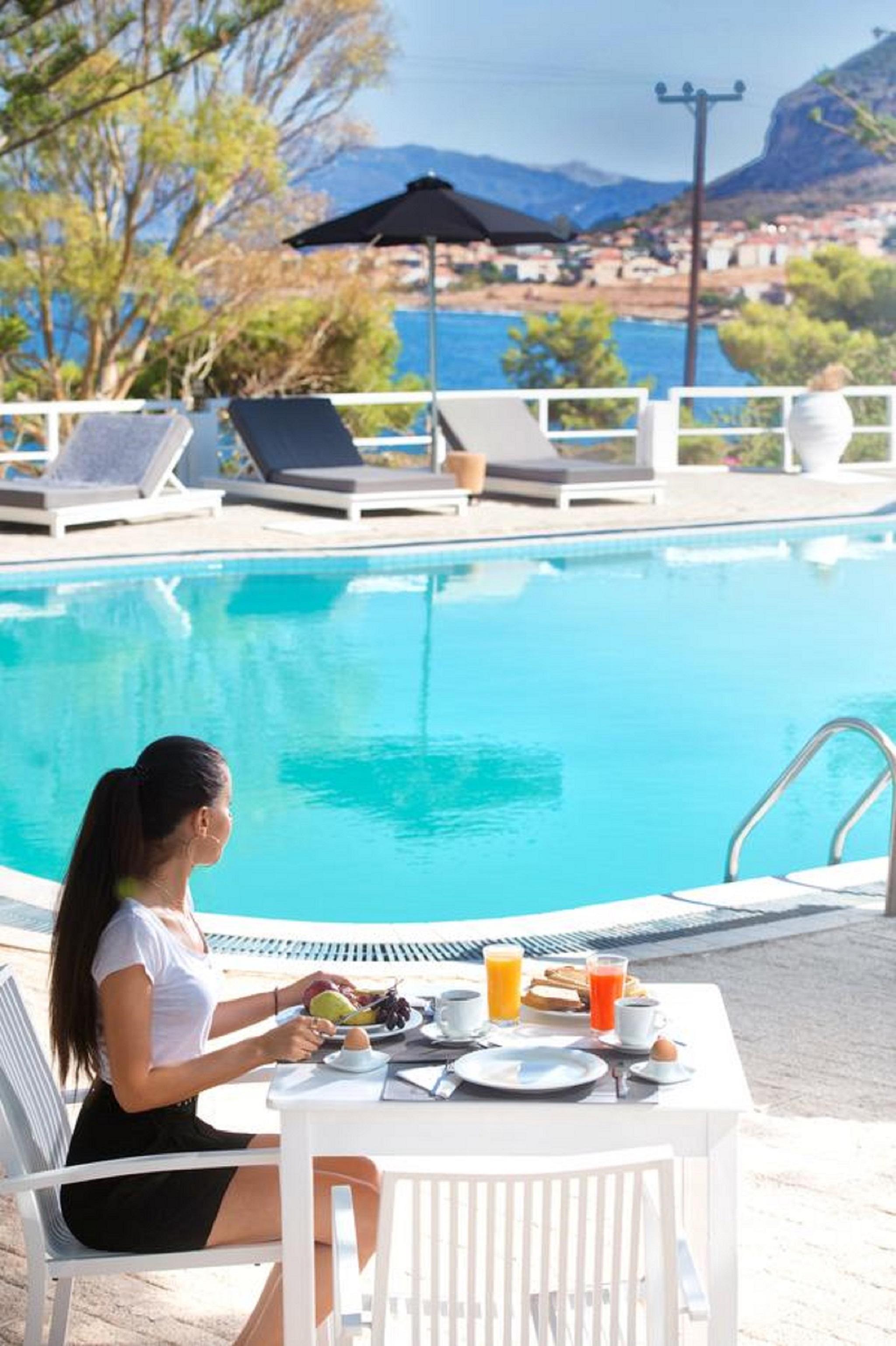Akra Morea Hotel & Residences Monemvasía المظهر الخارجي الصورة